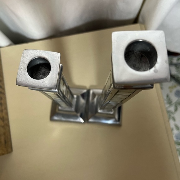 Towle Silversmiths Silver Plated Candle Holders with Mother of Pearl Inlay. - Picture 3 of 4